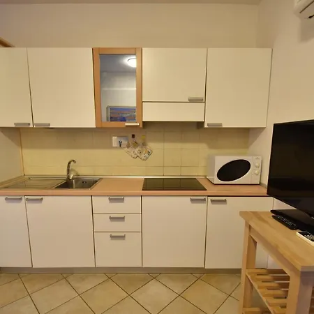 Appartamento Eden - Clima, Spazio Esterno Privato E Parcheggio Coperto * Marina di Campo