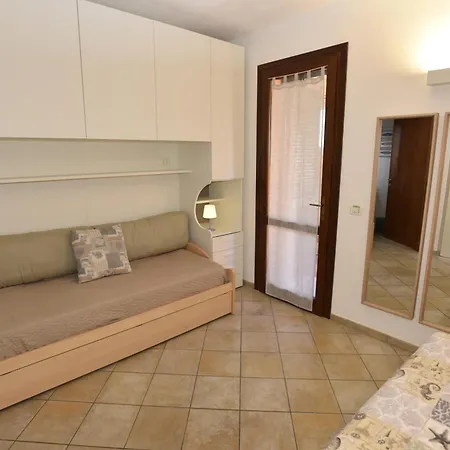 Apartment Eden - Clima, Spazio Esterno Privato E Parcheggio Coperto *