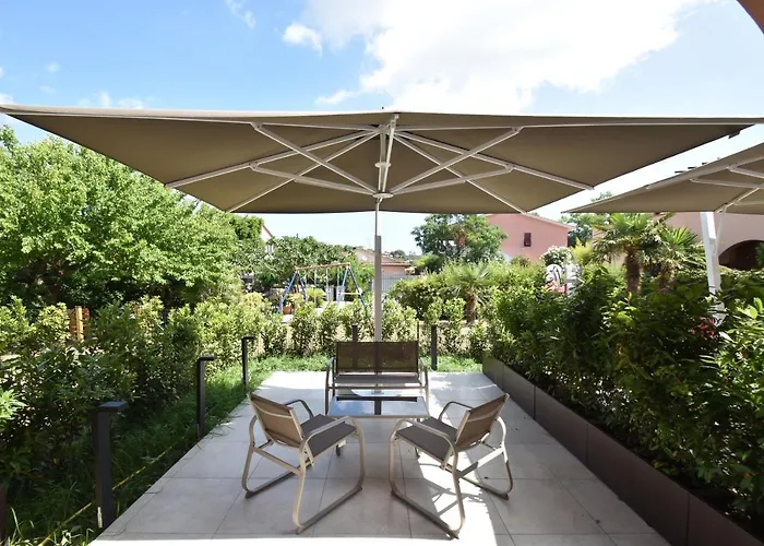 דירה Eden - Clima, Spazio Esterno Privato E Parcheggio Coperto מרינה די קמפו