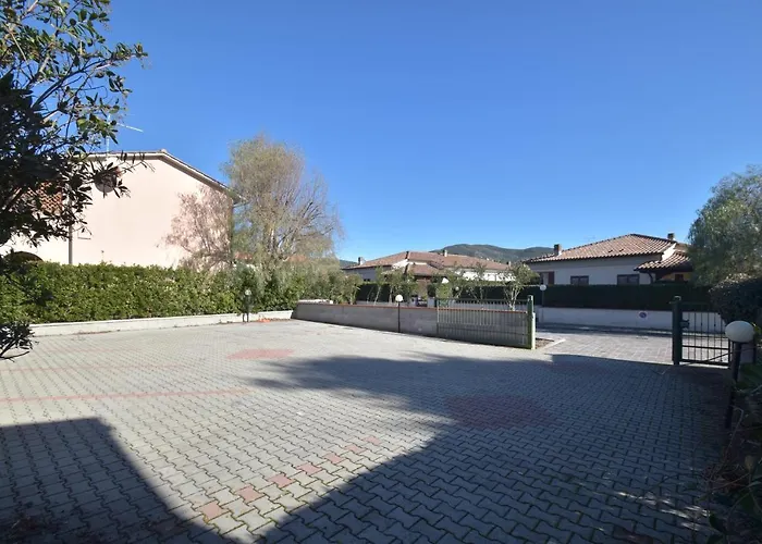 Eden - Clima, Spazio Esterno Privato E Parcheggio Coperto דירה מרינה די קמפו