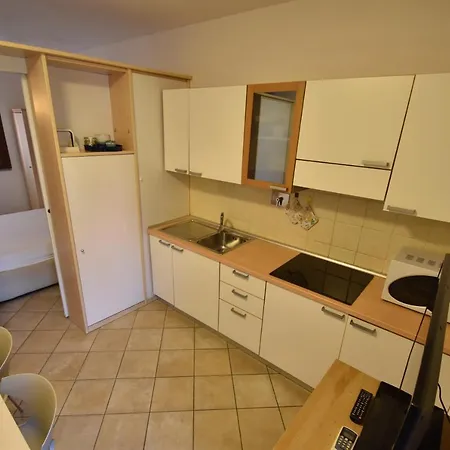 Lägenhet Villaggio Eden - Clima, Parcheggio E Spazio Esterno Privato *